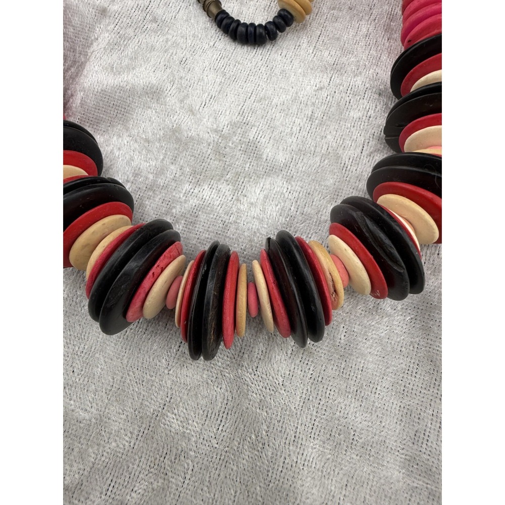 Vintage Wooden Beaded Necklace Discs Red Black Statement 25" - Picture 3 of 7